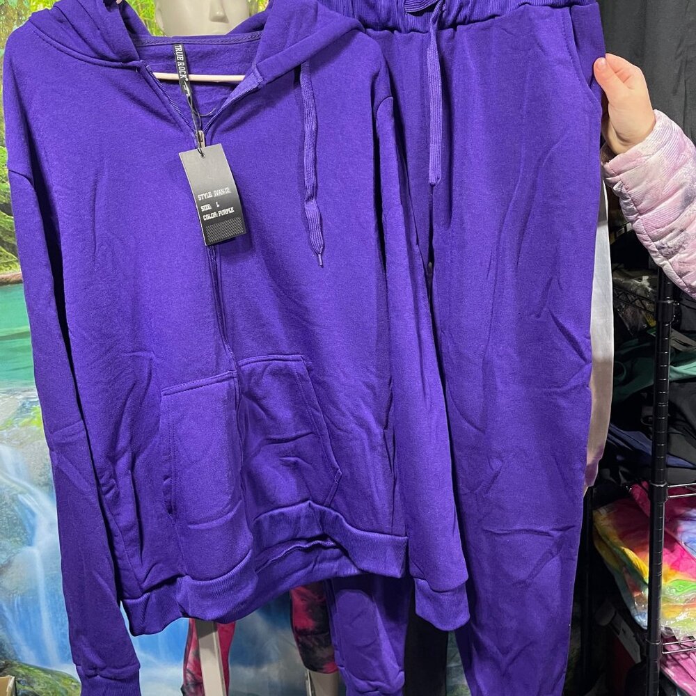 womans jogger set great quality